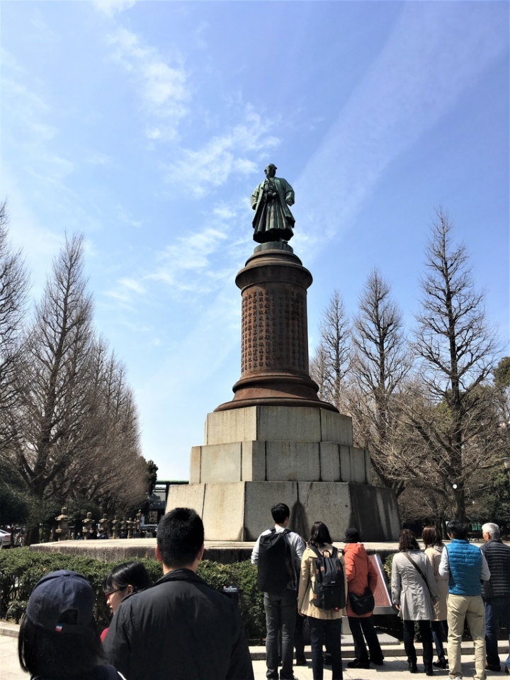 ＜日本＞2017全家人的日本行DAY8~靖國神社賞櫻
