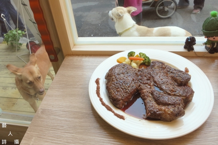 重CP值&無肉不歡的饕客.快來《YumYum好吃好吃.創始1號店》吧！