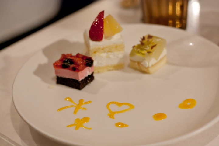 【食記。美食】東京 新宿 吃到飽的天堂與地獄(2) Bitter Sweet Buffet 甜點 吃到飽
