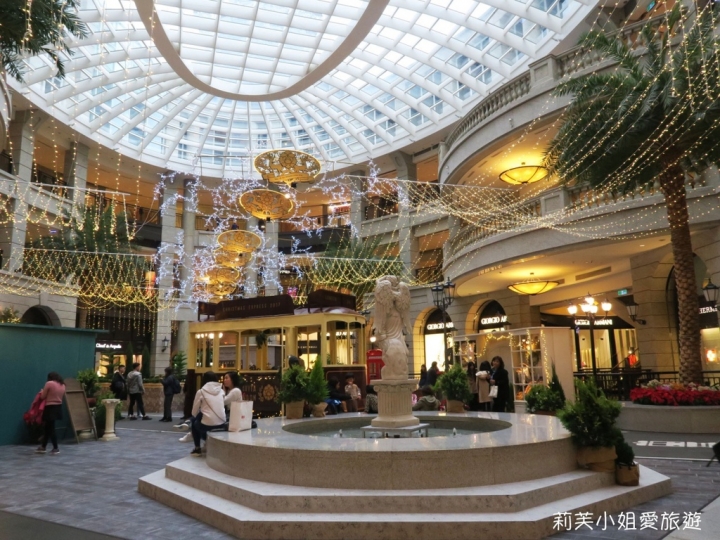 [聖誕節] 台北 2017 BELLAVITA 寶麗廣塲燈飾之超好拍的倫敦聖誕街景 (市政府站)