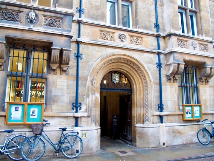 【Cambridge．日常】走進電影愛的萬物論場景:英國劍橋撐篙一日慢旅