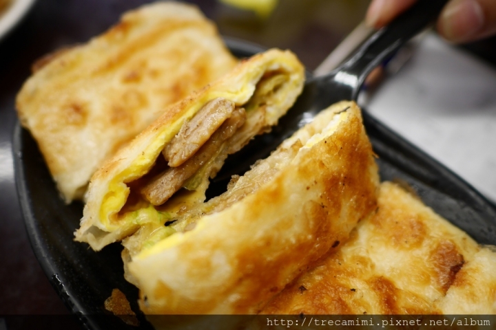 【食記】高雄巷口宵夜點心(中華店)-夜貓子嘴饞好去處，多樣化餐點港式台式任你選！