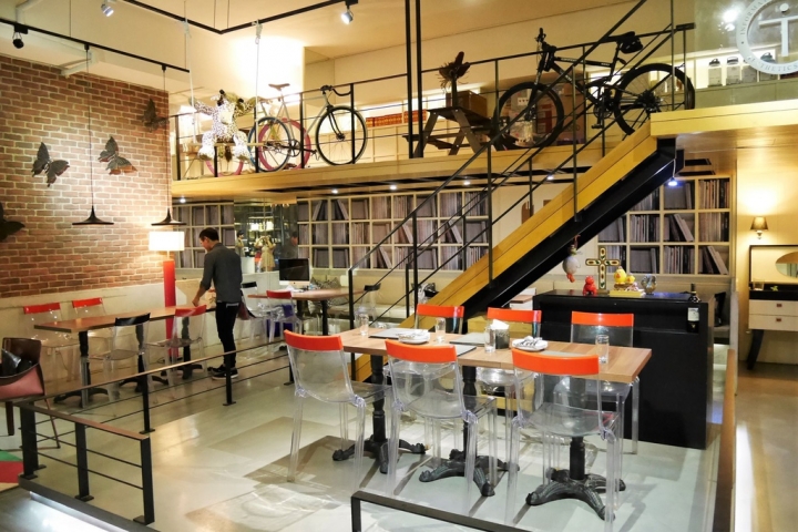 【台北內湖 | 咖啡廳】融入IT人精神的美式設計風格咖啡廳☞IT Cafe' (內湖店)