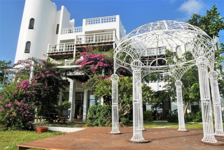 【澎湖白沙鄉 | 咖啡廳】交織著彩虹光影的美麗與寧靜ღ半日閑下午茶Leisure Time Cafe