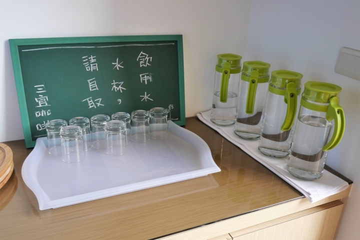 【台北北投 | 咖啡廳】如陽光般明亮柔和的暖黃色系咖啡廳♬三宜咖啡館 Triple E Cafe