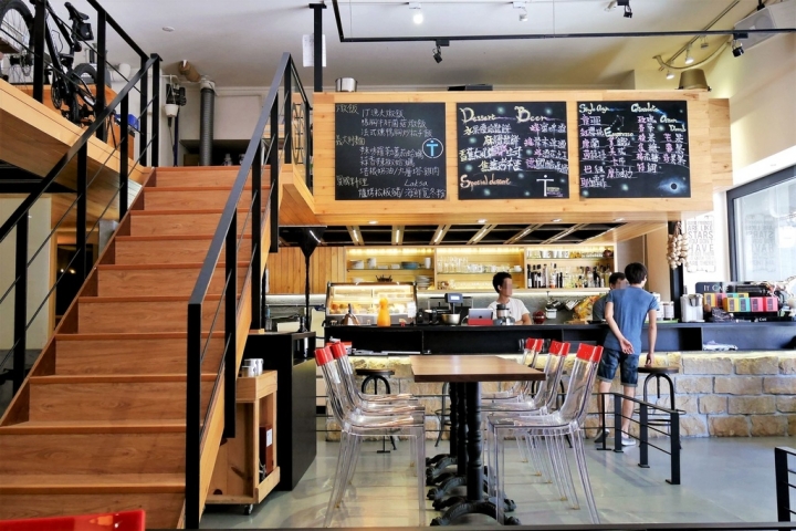 【台北內湖 | 咖啡廳】融入IT人精神的美式設計風格咖啡廳☞IT Cafe' (內湖店)