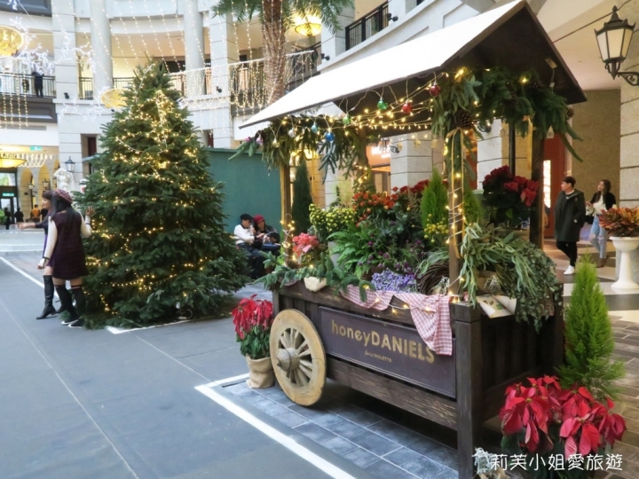 [聖誕節] 台北 2017 BELLAVITA 寶麗廣塲燈飾之超好拍的倫敦聖誕街景 (市政府站)