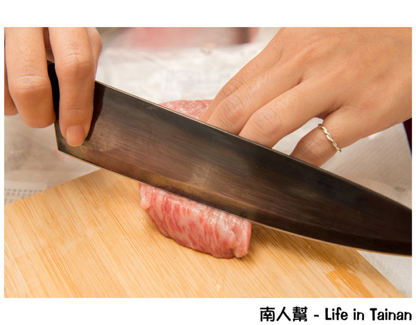【台南美食】貴一郎健康燒肉|美國.澳洲.日本和牛|宅配到家運費均一價|網路看到哪一塊買到就是那一塊~貴一郎賣肉為生
