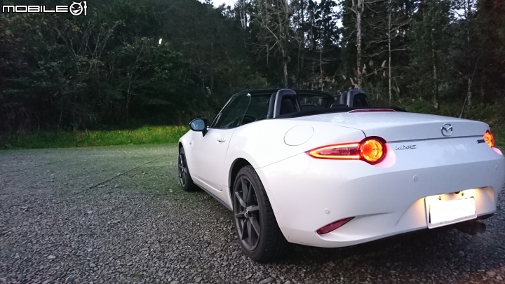 平衡之道   久違的開箱MX-5 Soft top