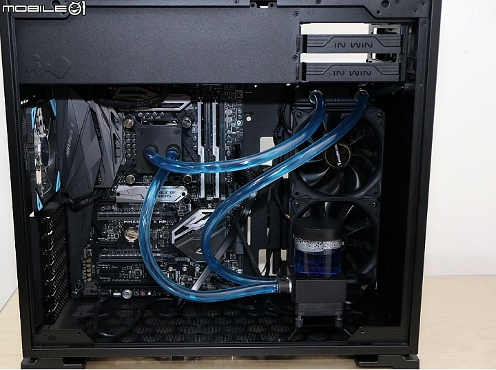 [開箱] 迎廣 In Win 102 極簡風美觀入門玻璃機殼