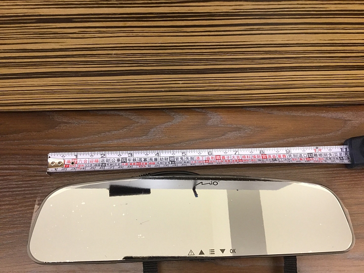 開箱 MiVue™ R62 GPS後視鏡行車記錄器