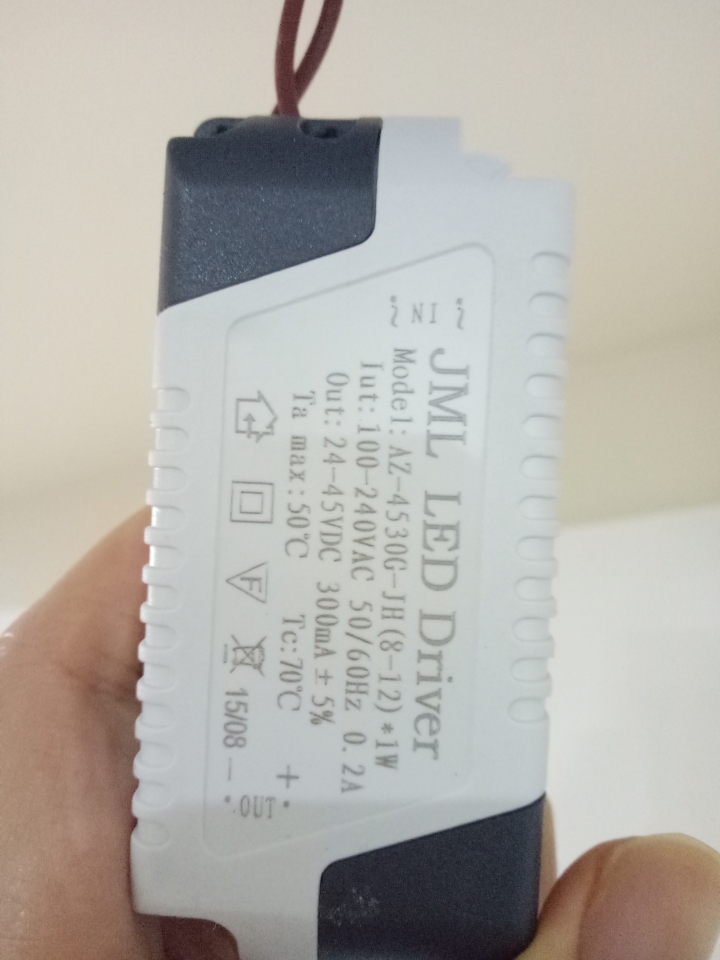 [求救] 自行更換15cm LED崁燈