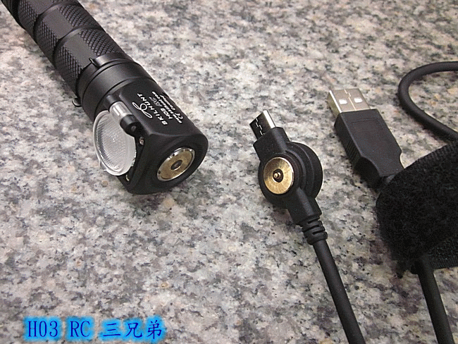 H03 RC三兄弟多用型磁吸充電頭燈