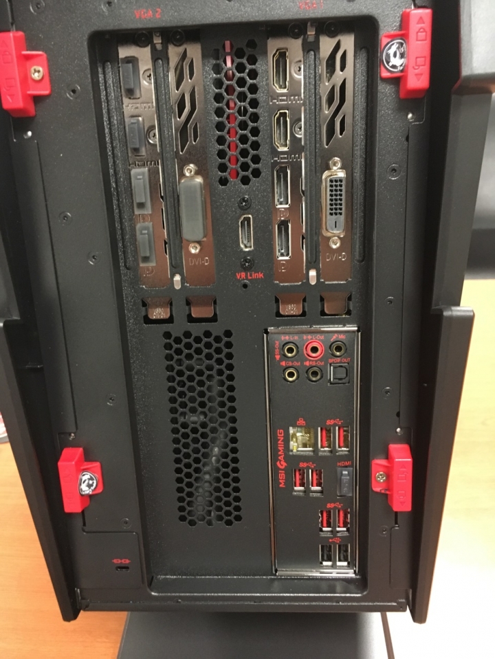 大到嫑嫑，MSI Aegis Ti3不專業實測開箱文