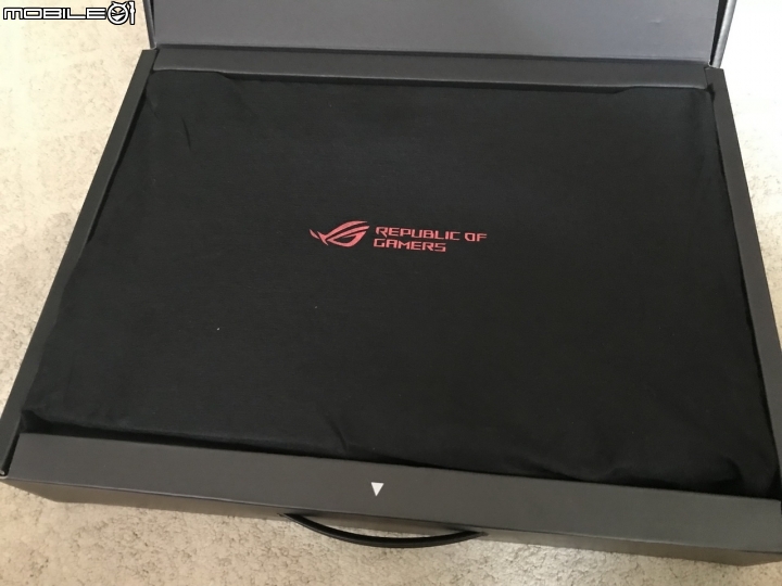 聯名就是屌 華碩ROG Strix SKT T1 Hero Edition開箱分享