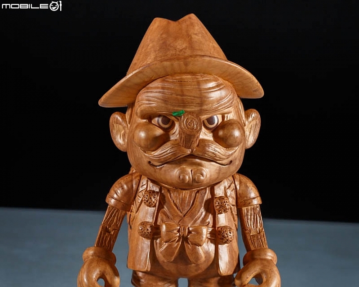 【設計師玩具分享】Keira On the Roof 噓天狗