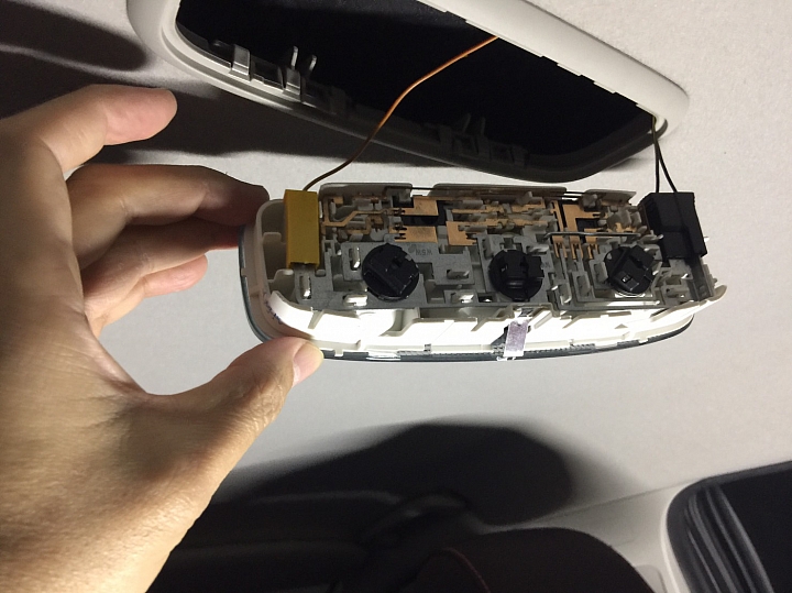 Focus MK2後座閱讀燈升級