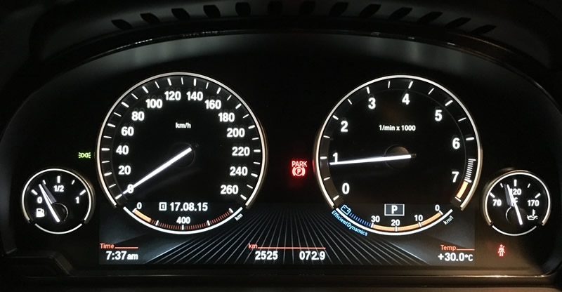 [開箱] BMW F10 528i Luxury Line 遲了幾個月的開箱
