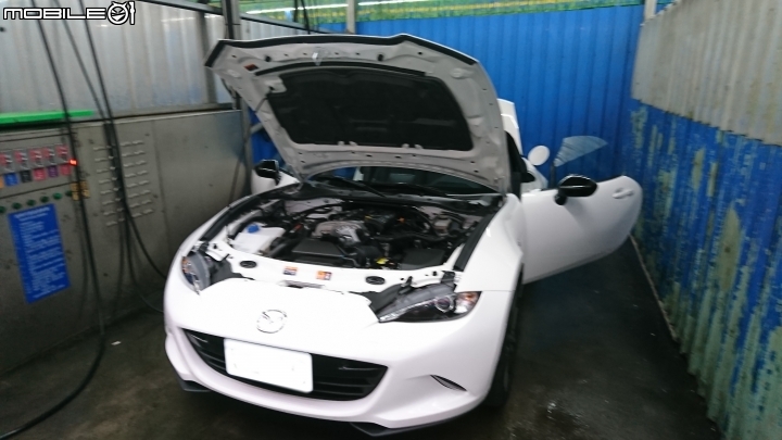 平衡之道   久違的開箱MX-5 Soft top