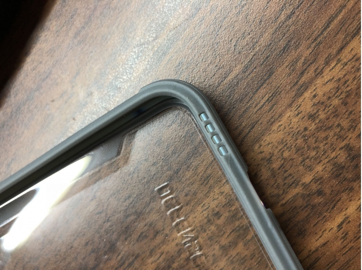 目前看過最美的iPhone X 手機殼 - X-doria Defense Shield 繽紛虹