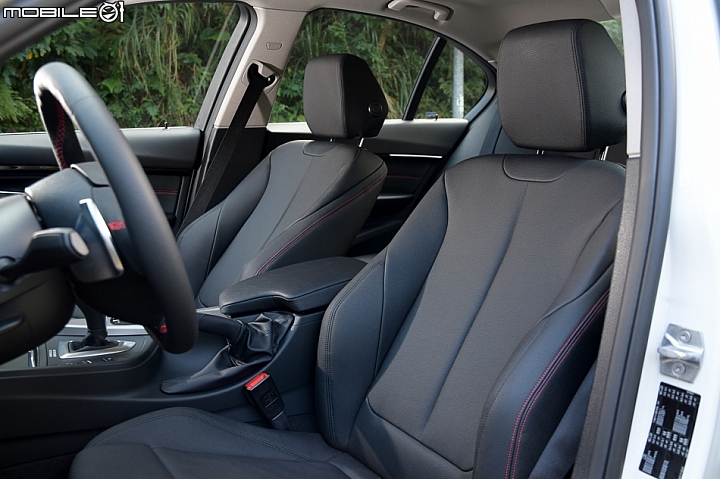 動感帥氣恰到好處，BMW 320i Sport Line試駕報導
