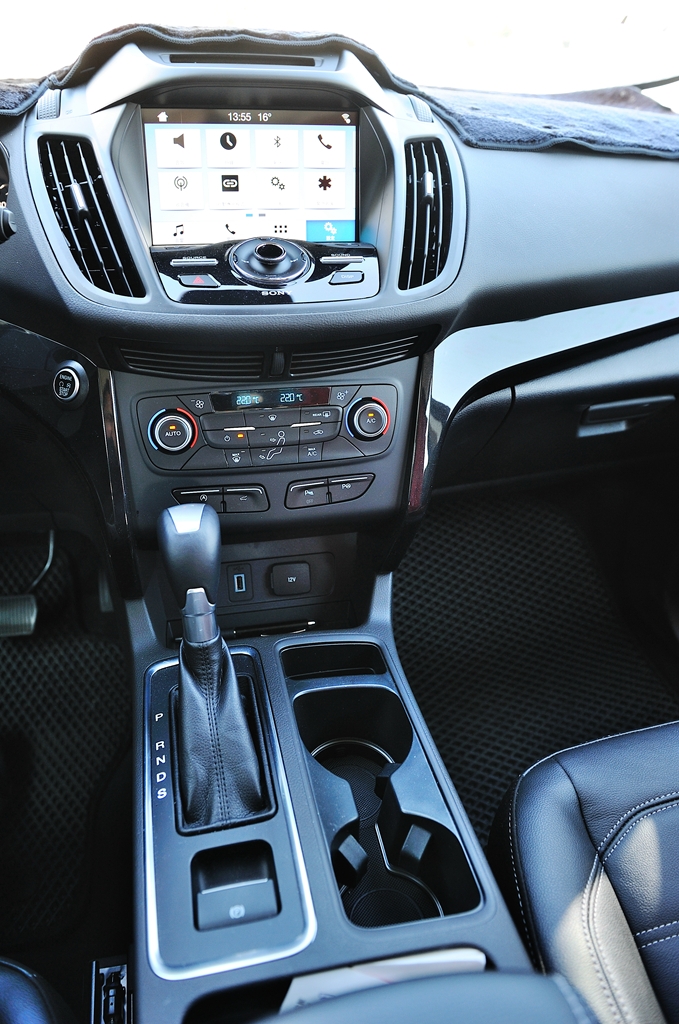 [開箱心得] Ford KUGA 245 6T VS Mazda CX-5 2.2D 4WD