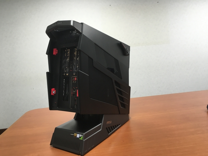 大到嫑嫑，MSI Aegis Ti3不專業實測開箱文