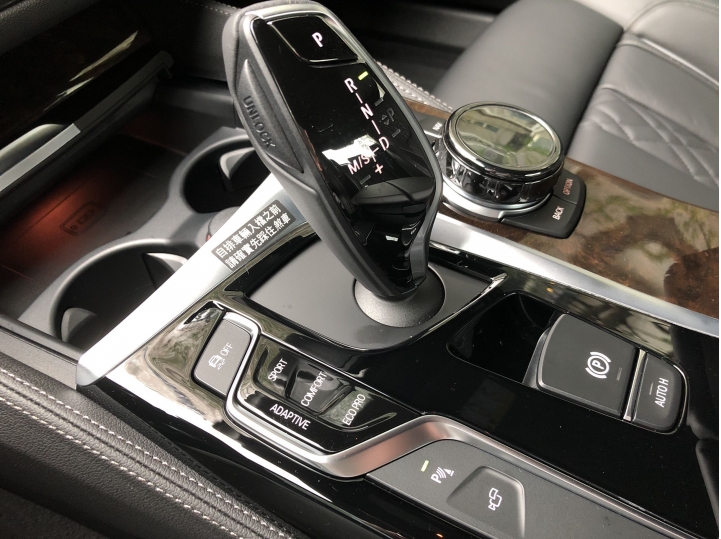 銀色控的G30 540I M-sport package 開箱！