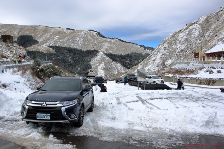遲來的Outlander開箱-雪地開箱