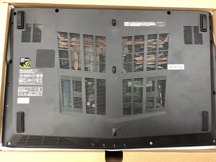 CP值最高的吃雞筆電 MSI GL62 (寵物圖多:P)