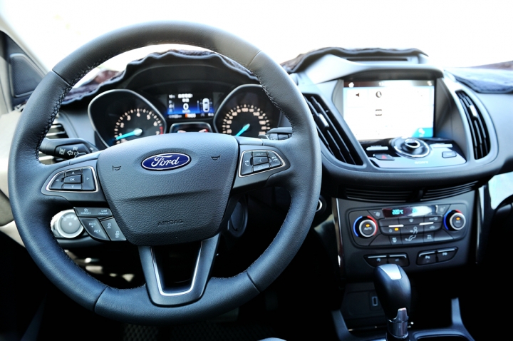[開箱心得] Ford KUGA 245 6T VS Mazda CX-5 2.2D 4WD