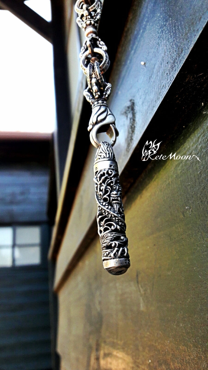 ZOCALO-盤龍髮晶柱墜飾