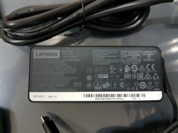 [開箱] ThinkPad T470S 簡單開箱