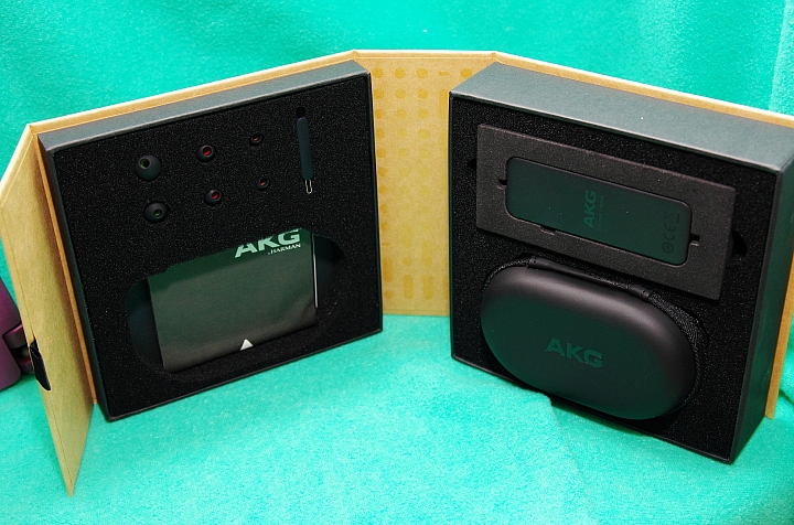 耳道式降噪耳機 AKG N20NC 開箱