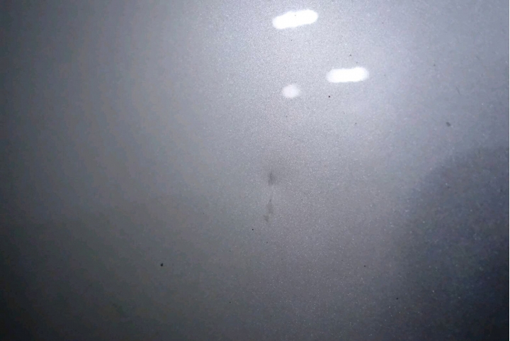 請問這種程度的車漆刮傷怎麼處理？
