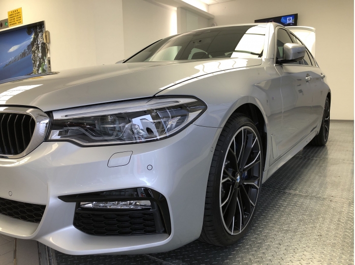 銀色控的G30 540I M-sport package 開箱！