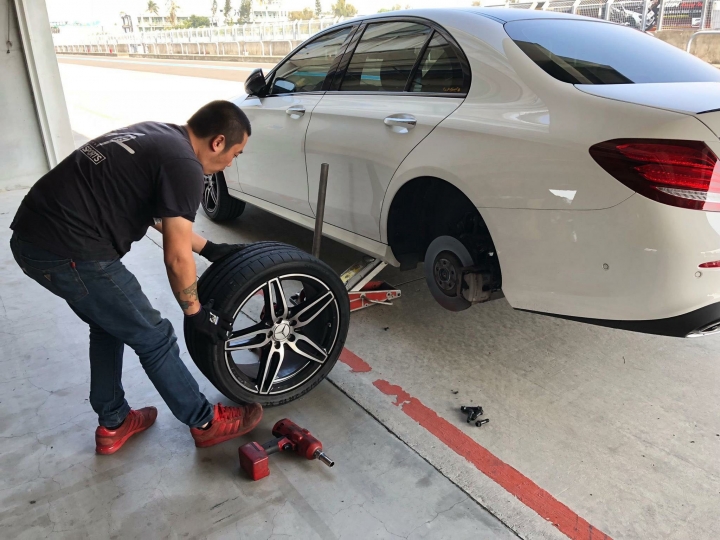 W213 E43 大鵬灣賽道自駕初體驗