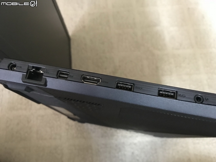 聯名就是屌 華碩ROG Strix SKT T1 Hero Edition開箱分享