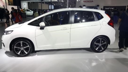 台北車展今年心得： 妹尚可、超跑可以、 國產車再補安全