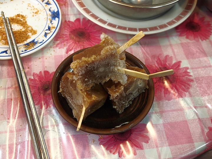 [食記]在滿室古董小物中聽客語廣播，享用正宗客家美食 -- 苗栗銅鑼 苗栗故事館