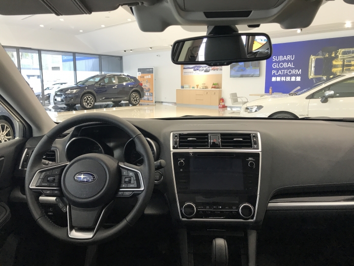 2018 outback eyesight +levorg 展間賞車 (圖多)