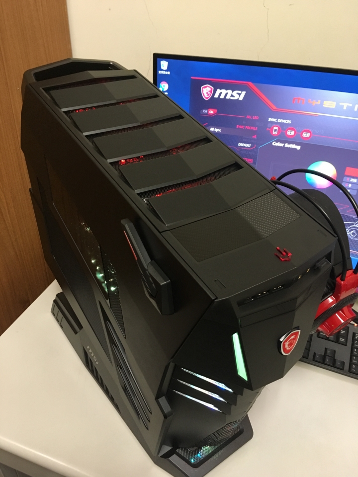 大到嫑嫑，MSI Aegis Ti3不專業實測開箱文
