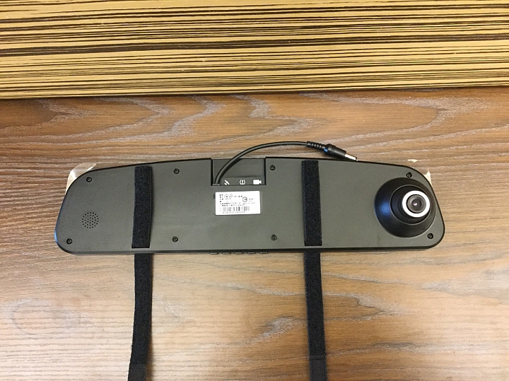 開箱 MiVue™ R62 GPS後視鏡行車記錄器