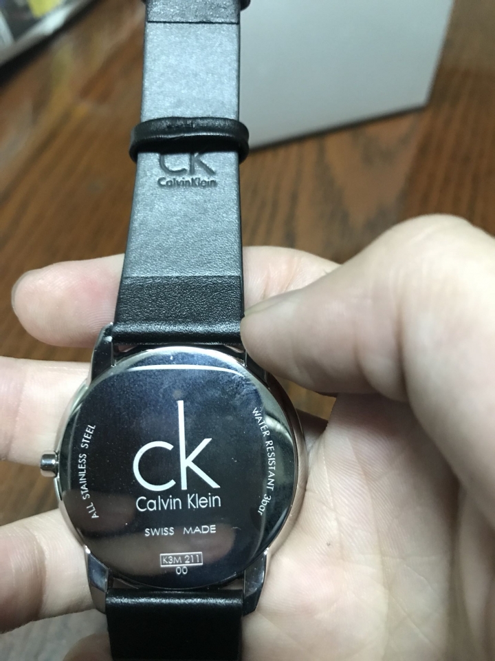 幫看是否正版Calvin Klein