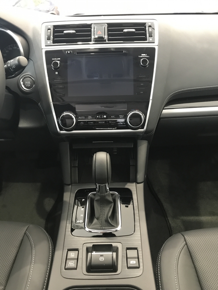 2018 outback eyesight +levorg 展間賞車 (圖多)
