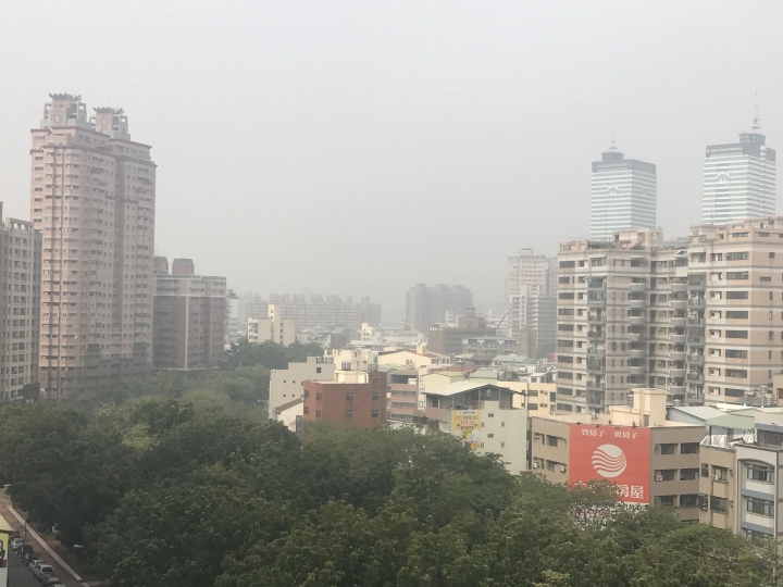 高房價好空氣vs低房價髒空氣，你會選擇住哪裡？
