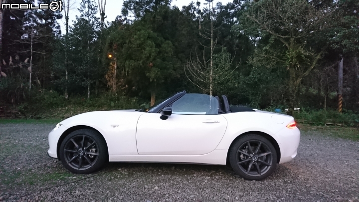 平衡之道   久違的開箱MX-5 Soft top