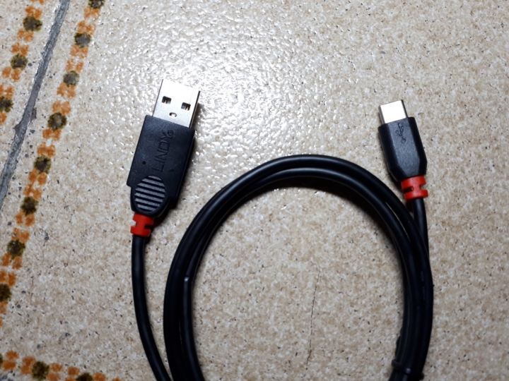 LINDY USB 2.0(41881 A)/USB 3.0 / (41917 A)Type-C快速充電線體驗心得