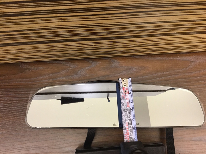 開箱 MiVue™ R62 GPS後視鏡行車記錄器