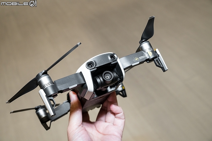 【採訪】摺疊便攜 更強悍！DJI Mavic Air 台灣發表暨體驗會‧有機會於農曆年前發貨！